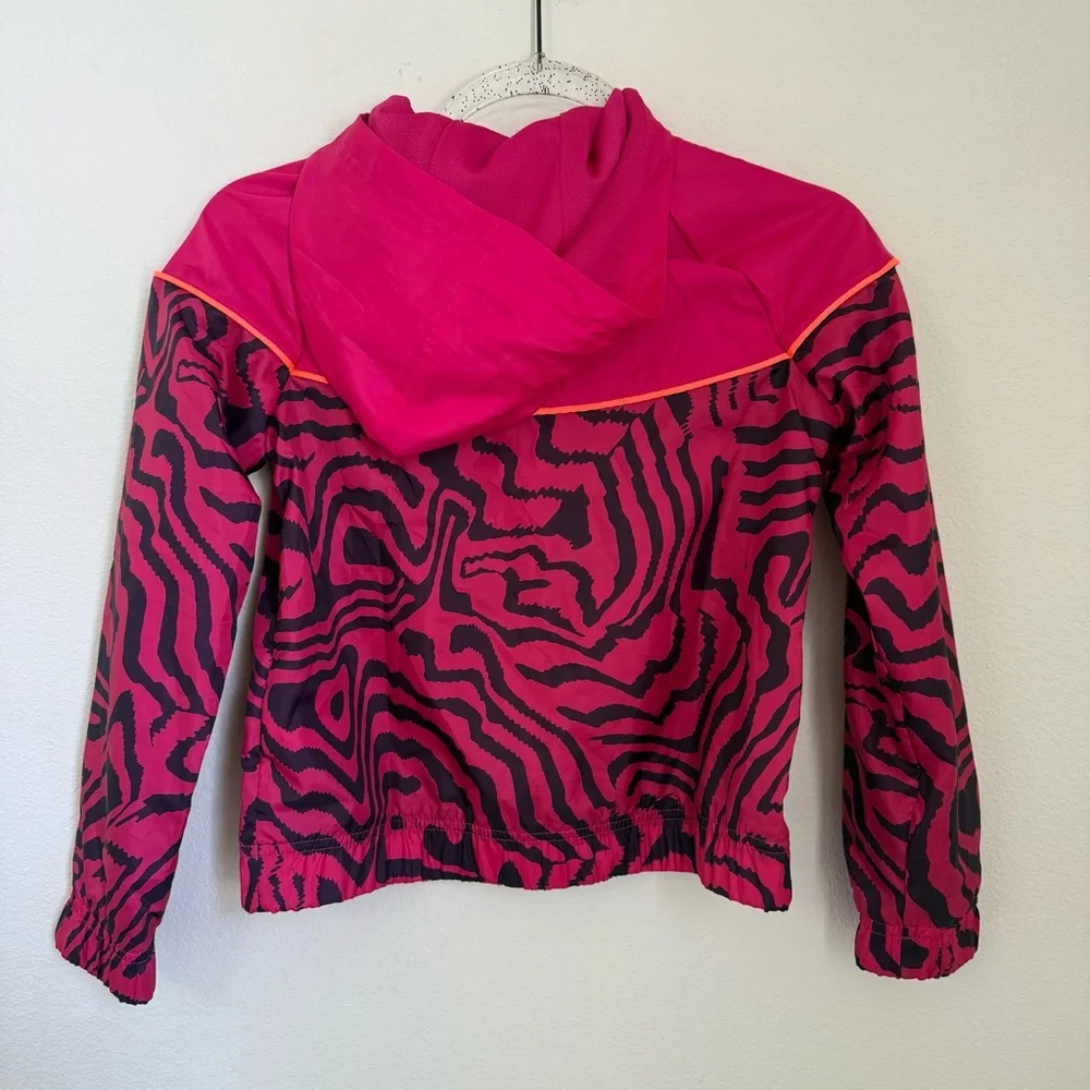 Nike SPORTSWEAR WINDRUNNER LITTLE KIDS' FULL-ZIP JACKET IN FIREBERRY Size M